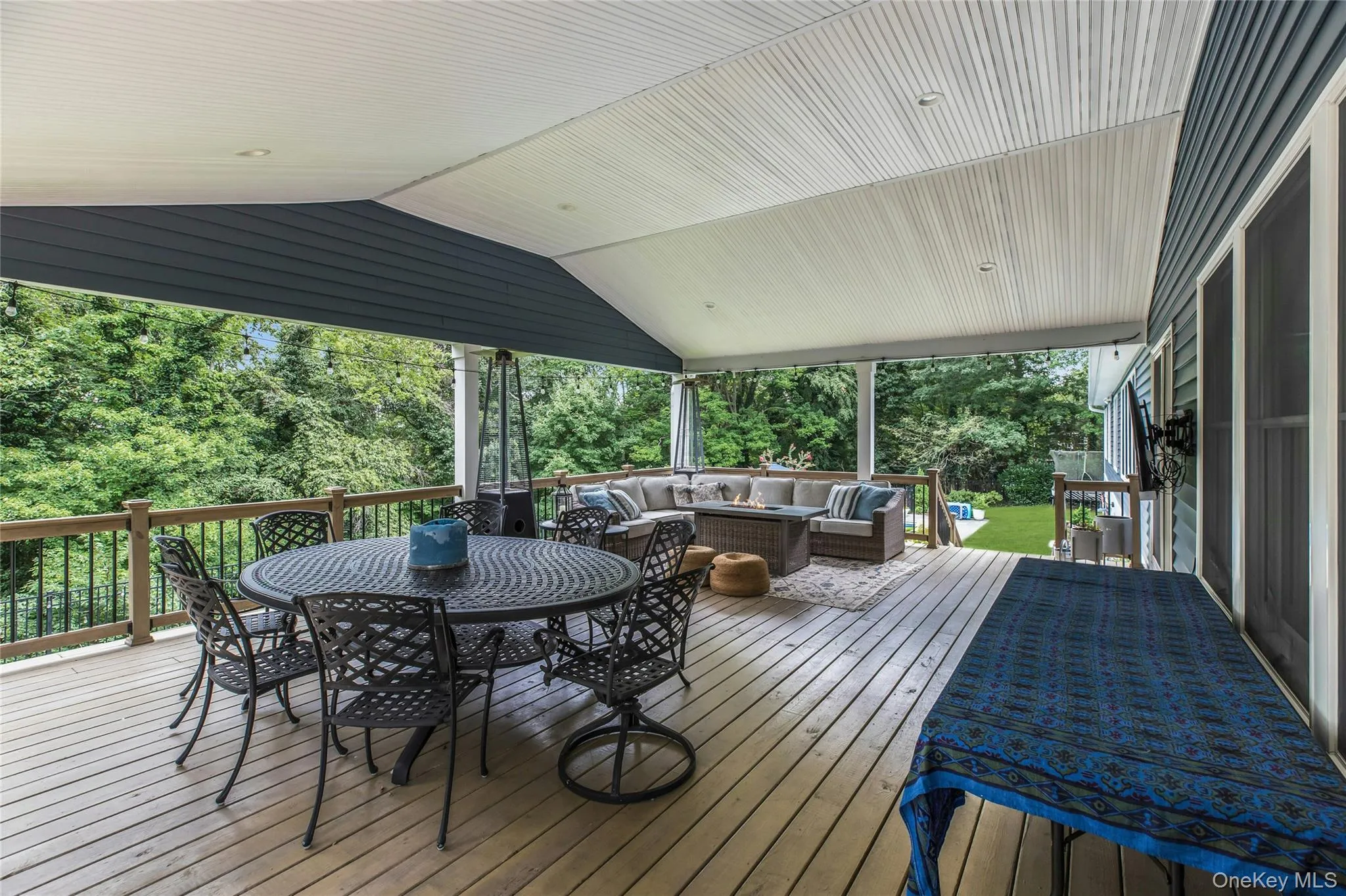 7 Ridge Drive, Huntington, NY, 4 Bedrooms Bedrooms, 10 Rooms Rooms,3 BathroomsBathrooms,Residential,For Rent,Ridge,0,1039630 7 Ridge Drive, Huntington, NY, 4 Bedrooms Bedrooms, 10 Rooms Rooms,3 BathroomsBathrooms,Residential,For Rent,Ridge,0,1039630