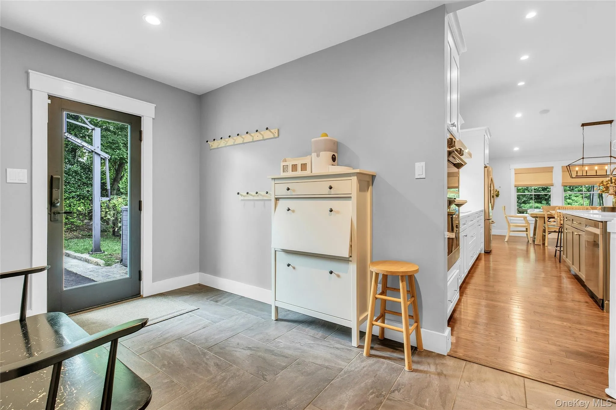 7 Ridge Drive, Huntington, NY, 4 Bedrooms Bedrooms, 10 Rooms Rooms,3 BathroomsBathrooms,Residential,For Rent,Ridge,0,1039630 7 Ridge Drive, Huntington, NY, 4 Bedrooms Bedrooms, 10 Rooms Rooms,3 BathroomsBathrooms,Residential,For Rent,Ridge,0,1039630