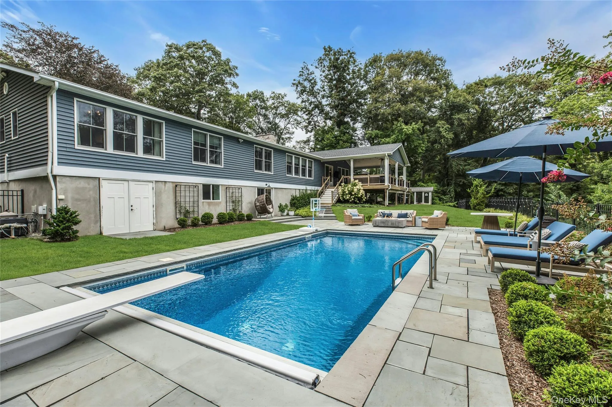 7 Ridge Drive, Huntington, NY, 4 Bedrooms Bedrooms, 10 Rooms Rooms,3 BathroomsBathrooms,Residential,For Rent,Ridge,0,1039630 7 Ridge Drive, Huntington, NY, 4 Bedrooms Bedrooms, 10 Rooms Rooms,3 BathroomsBathrooms,Residential,For Rent,Ridge,0,1039630