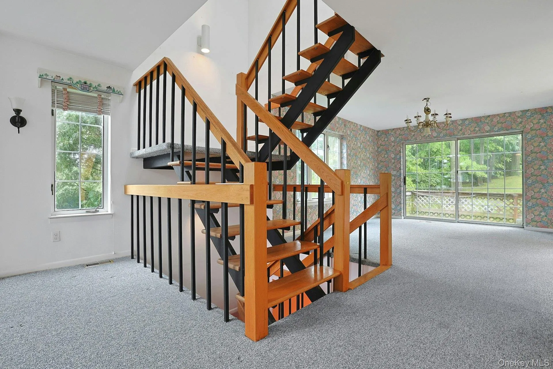 Living rm and dining rm open floor plan Living rm and dining rm open floor plan