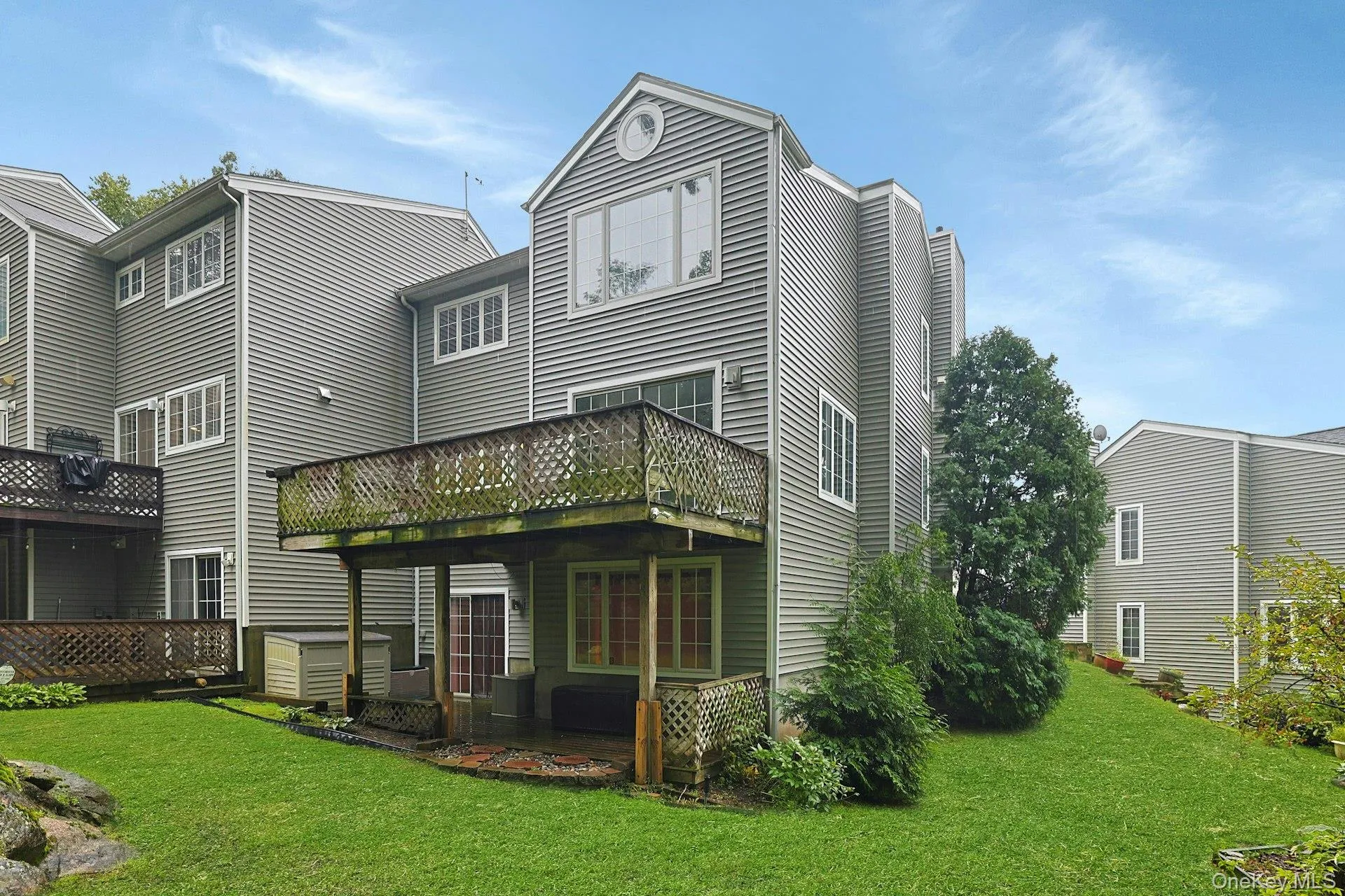 Corner unit w side yard Corner unit w side yard