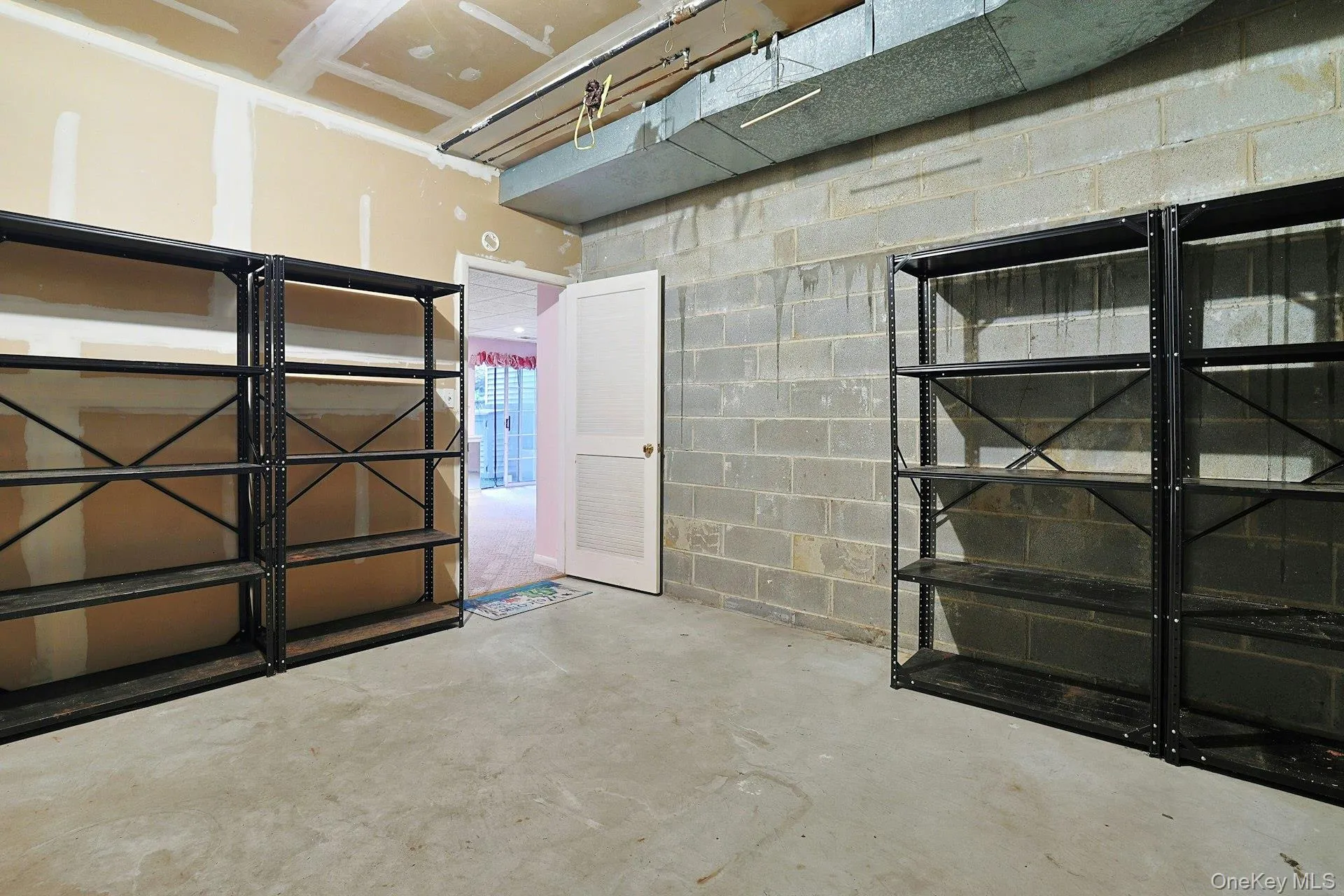 Storage shelving Storage shelving