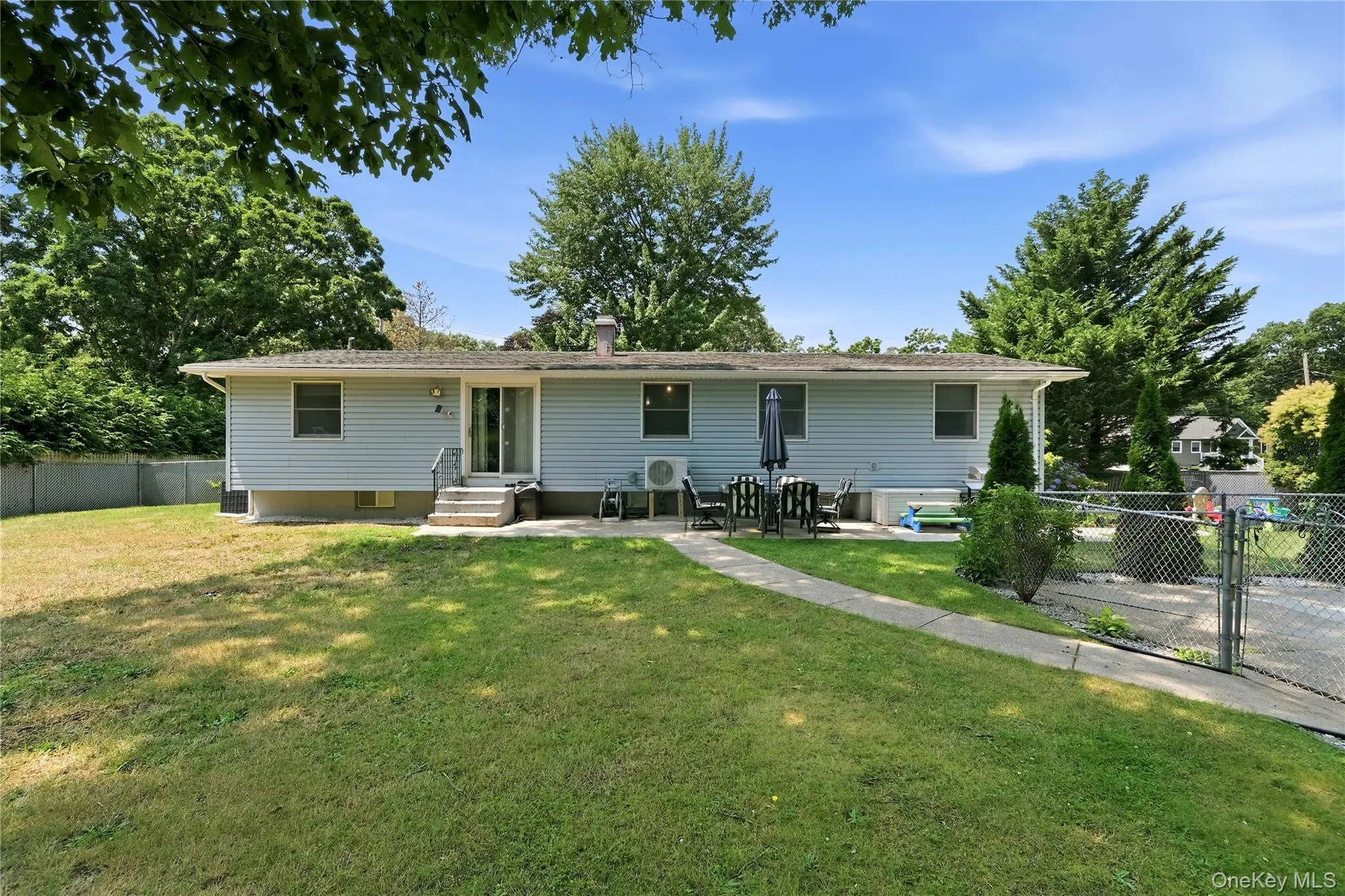 3 Herd Lane, Brookhaven, NY, 4 Bedrooms Bedrooms, 8 Rooms Rooms,2 BathroomsBathrooms,Residential,For Rent,Herd,0,1039635 3 Herd Lane, Brookhaven, NY, 4 Bedrooms Bedrooms, 8 Rooms Rooms,2 BathroomsBathrooms,Residential,For Rent,Herd,0,1039635