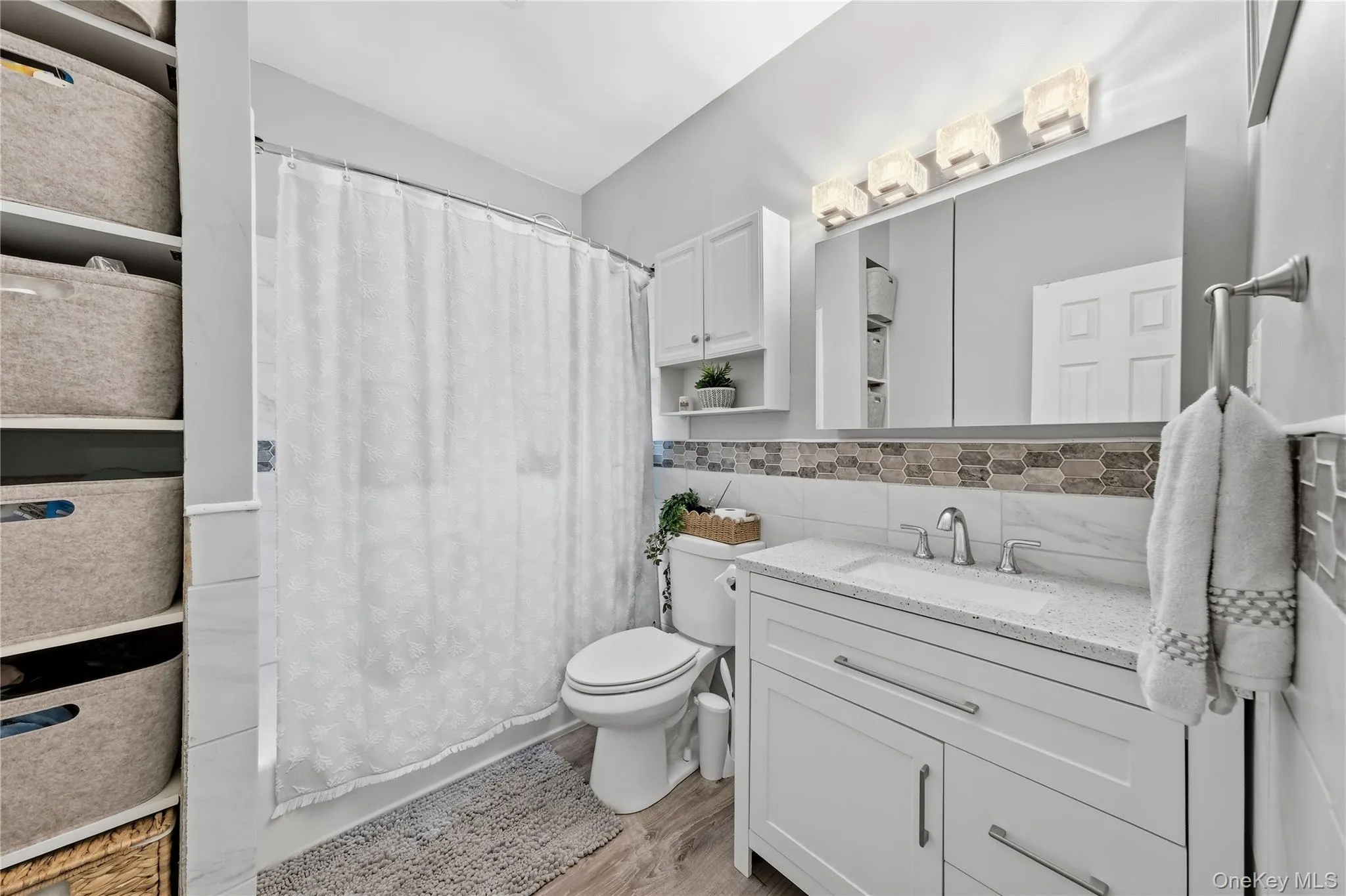 3 Herd Lane, Brookhaven, NY, 4 Bedrooms Bedrooms, 8 Rooms Rooms,2 BathroomsBathrooms,Residential,For Rent,Herd,0,1039635 3 Herd Lane, Brookhaven, NY, 4 Bedrooms Bedrooms, 8 Rooms Rooms,2 BathroomsBathrooms,Residential,For Rent,Herd,0,1039635
