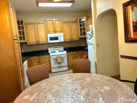 85 Louisa Street, New York, NY, 3 Bedrooms Bedrooms, 6 Rooms Rooms,1 BathroomBathrooms,Residential Lease,For Rent,Louisa,0,1039636 85 Louisa Street, New York, NY, 3 Bedrooms Bedrooms, 6 Rooms Rooms,1 BathroomBathrooms,Residential Lease,For Rent,Louisa,0,1039636