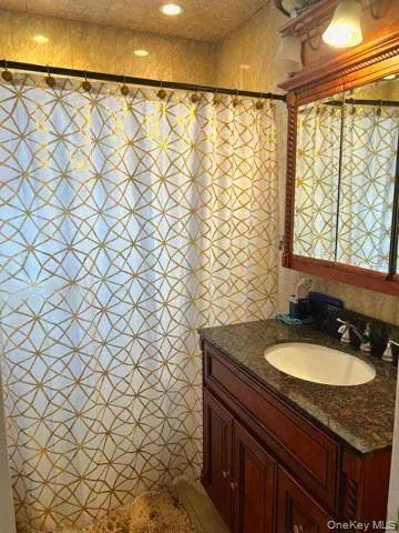 85 Louisa Street, New York, NY, 3 Bedroom Bedrooms, 6 Room Rooms,1 BathroomBathrooms,Residential Lease,For Rent,Louisa,0,1039636 85 Louisa Street, New York, NY, 3 Bedroom Bedrooms, 6 Room Rooms,1 BathroomBathrooms,Residential Lease,For Rent,Louisa,0,1039636