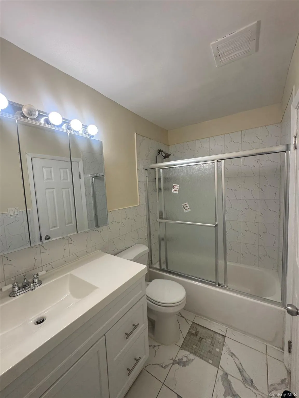 148-56 262nd Place, New York, NY, 3 Bedrooms Bedrooms, 7 Rooms Rooms,1 BathroomBathrooms,Residential Lease,For Rent,262nd,0,1039637 148-56 262nd Place, New York, NY, 3 Bedrooms Bedrooms, 7 Rooms Rooms,1 BathroomBathrooms,Residential Lease,For Rent,262nd,0,1039637
