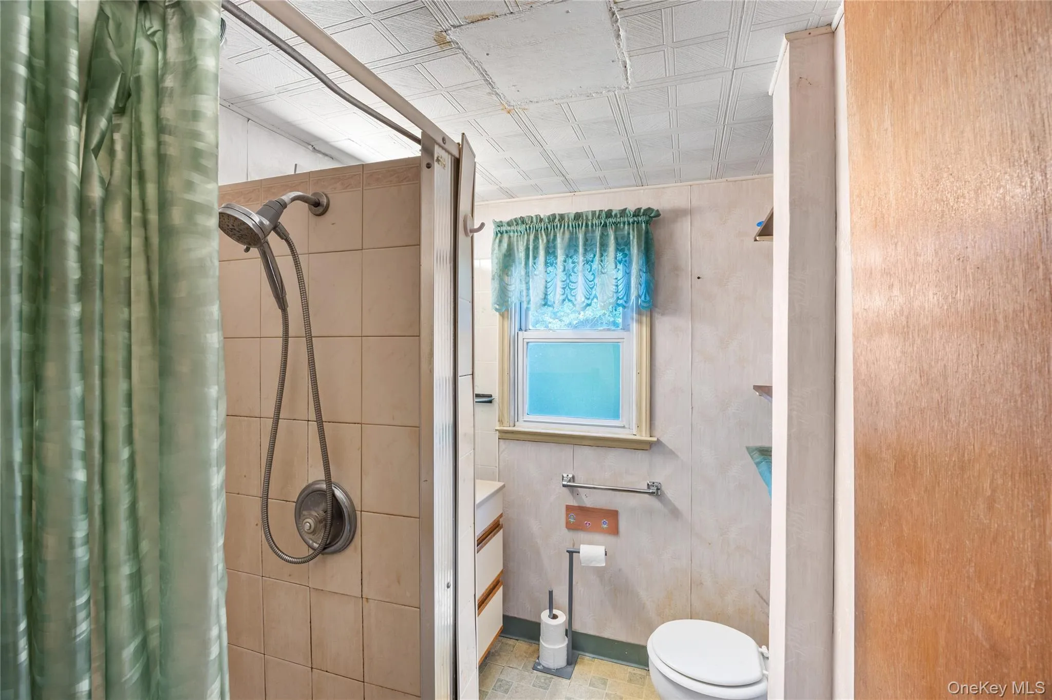 44 Pine Lane, Hempstead, NY, 4 Bedrooms Bedrooms, 8 Rooms Rooms,2 BathroomsBathrooms,Residential,For Rent,Pine,0,1039641 44 Pine Lane, Hempstead, NY, 4 Bedrooms Bedrooms, 8 Rooms Rooms,2 BathroomsBathrooms,Residential,For Rent,Pine,0,1039641