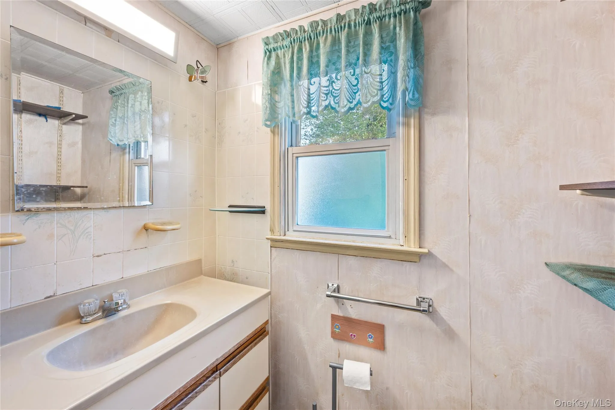 44 Pine Lane, Hempstead, NY, 4 Bedrooms Bedrooms, 8 Rooms Rooms,2 BathroomsBathrooms,Residential,For Rent,Pine,0,1039641 44 Pine Lane, Hempstead, NY, 4 Bedrooms Bedrooms, 8 Rooms Rooms,2 BathroomsBathrooms,Residential,For Rent,Pine,0,1039641