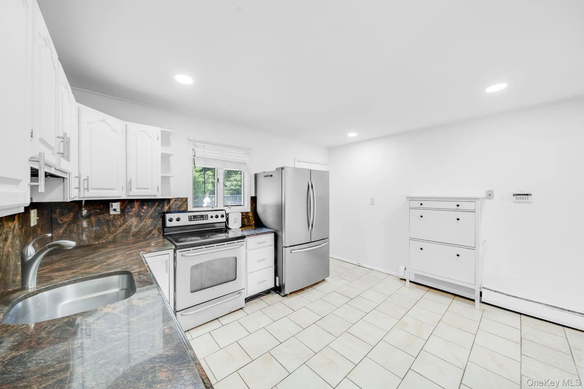 201 Acre Lane, Oyster Bay, NY, 5 Bedrooms Bedrooms, 8 Rooms Rooms,2 BathroomsBathrooms,Residential,For Rent,Acre,0,1039642 201 Acre Lane, Oyster Bay, NY, 5 Bedrooms Bedrooms, 8 Rooms Rooms,2 BathroomsBathrooms,Residential,For Rent,Acre,0,1039642