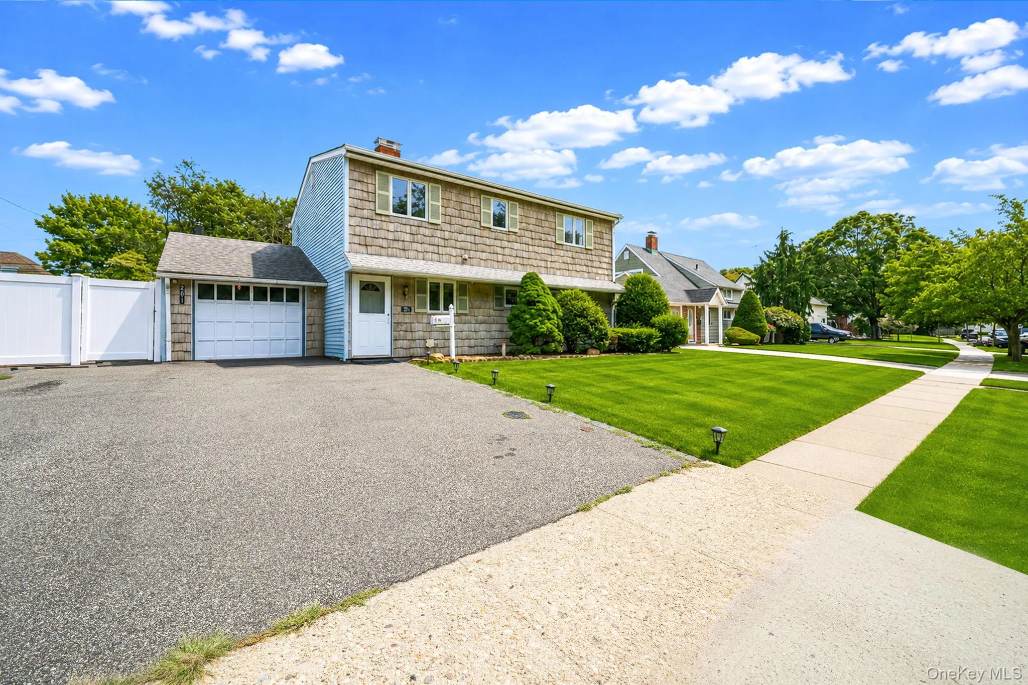 201 Acre Lane, Oyster Bay, NY, 5 Bedrooms Bedrooms, 8 Rooms Rooms,2 BathroomsBathrooms,Residential,For Rent,Acre,0,1039642 201 Acre Lane, Oyster Bay, NY, 5 Bedrooms Bedrooms, 8 Rooms Rooms,2 BathroomsBathrooms,Residential,For Rent,Acre,0,1039642