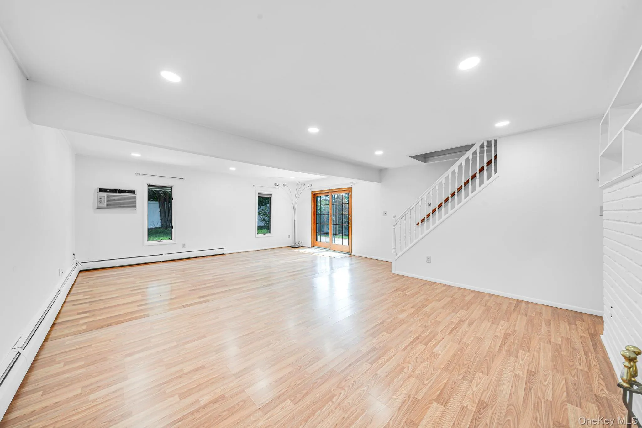 201 Acre Lane, Oyster Bay, NY, 5 Bedrooms Bedrooms, 8 Rooms Rooms,2 BathroomsBathrooms,Residential,For Rent,Acre,0,1039642 201 Acre Lane, Oyster Bay, NY, 5 Bedrooms Bedrooms, 8 Rooms Rooms,2 BathroomsBathrooms,Residential,For Rent,Acre,0,1039642