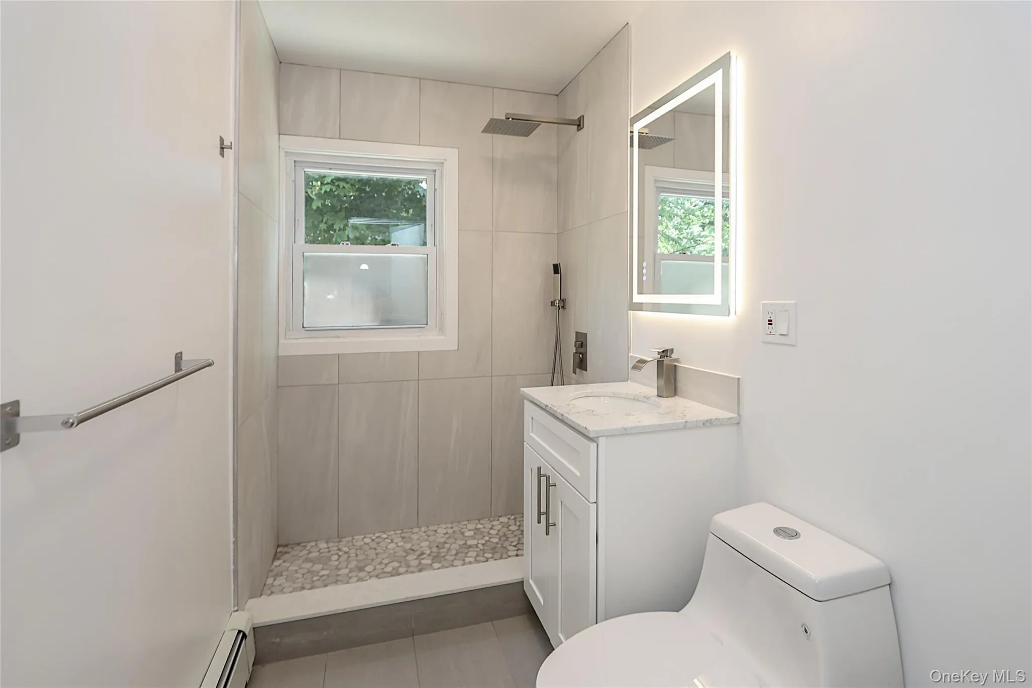 12 Garland, North Hempstead, NY, 4 Bedrooms Bedrooms, 6 Rooms Rooms,2 BathroomsBathrooms,Residential,For Rent,Garland,0,1039645 12 Garland, North Hempstead, NY, 4 Bedrooms Bedrooms, 6 Rooms Rooms,2 BathroomsBathrooms,Residential,For Rent,Garland,0,1039645