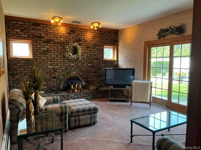32 Columbine Lane, Smithtown, NY, 4 Bedrooms Bedrooms, 9 Rooms Rooms,2 BathroomsBathrooms,Residential,For Rent,Columbine,0,1039646 32 Columbine Lane, Smithtown, NY, 4 Bedrooms Bedrooms, 9 Rooms Rooms,2 BathroomsBathrooms,Residential,For Rent,Columbine,0,1039646