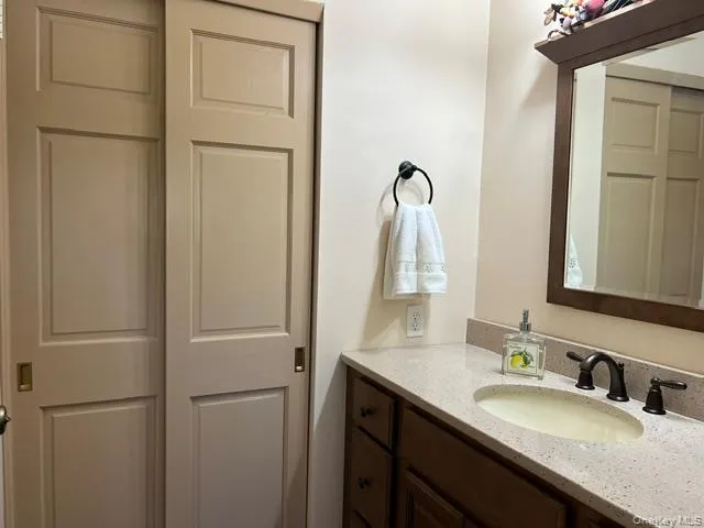 32 Columbine Lane, Smithtown, NY, 4 Bedrooms Bedrooms, 9 Rooms Rooms,2 BathroomsBathrooms,Residential,For Rent,Columbine,0,1039646 32 Columbine Lane, Smithtown, NY, 4 Bedrooms Bedrooms, 9 Rooms Rooms,2 BathroomsBathrooms,Residential,For Rent,Columbine,0,1039646