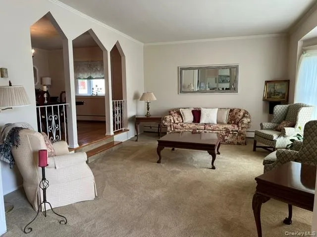 32 Columbine Lane, Smithtown, NY, 4 Bedrooms Bedrooms, 9 Rooms Rooms,2 BathroomsBathrooms,Residential,For Rent,Columbine,0,1039646 32 Columbine Lane, Smithtown, NY, 4 Bedrooms Bedrooms, 9 Rooms Rooms,2 BathroomsBathrooms,Residential,For Rent,Columbine,0,1039646