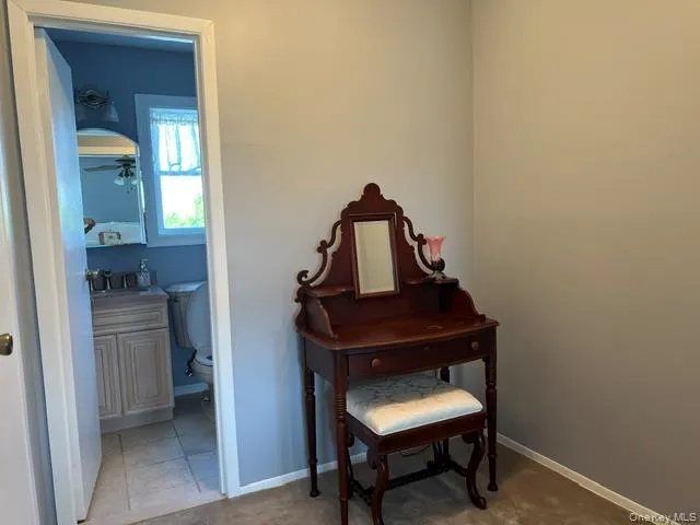 32 Columbine Lane, Smithtown, NY, 4 Bedrooms Bedrooms, 9 Rooms Rooms,2 BathroomsBathrooms,Residential,For Rent,Columbine,0,1039646 32 Columbine Lane, Smithtown, NY, 4 Bedrooms Bedrooms, 9 Rooms Rooms,2 BathroomsBathrooms,Residential,For Rent,Columbine,0,1039646