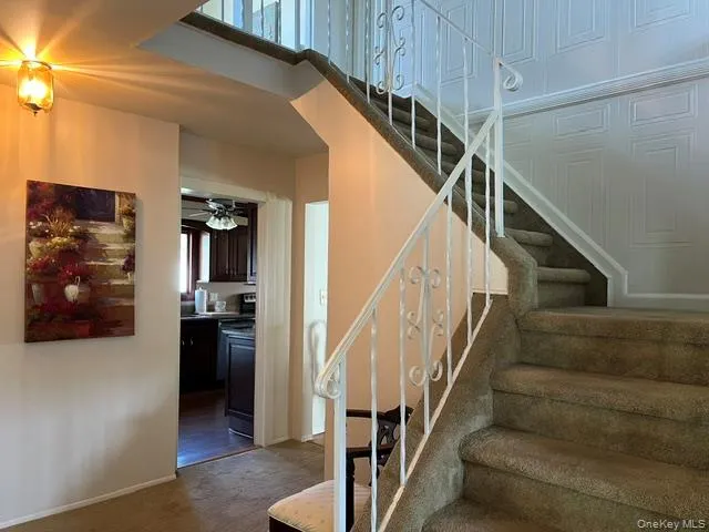 32 Columbine Lane, Smithtown, NY, 4 Bedrooms Bedrooms, 9 Rooms Rooms,2 BathroomsBathrooms,Residential,For Rent,Columbine,0,1039646 32 Columbine Lane, Smithtown, NY, 4 Bedrooms Bedrooms, 9 Rooms Rooms,2 BathroomsBathrooms,Residential,For Rent,Columbine,0,1039646