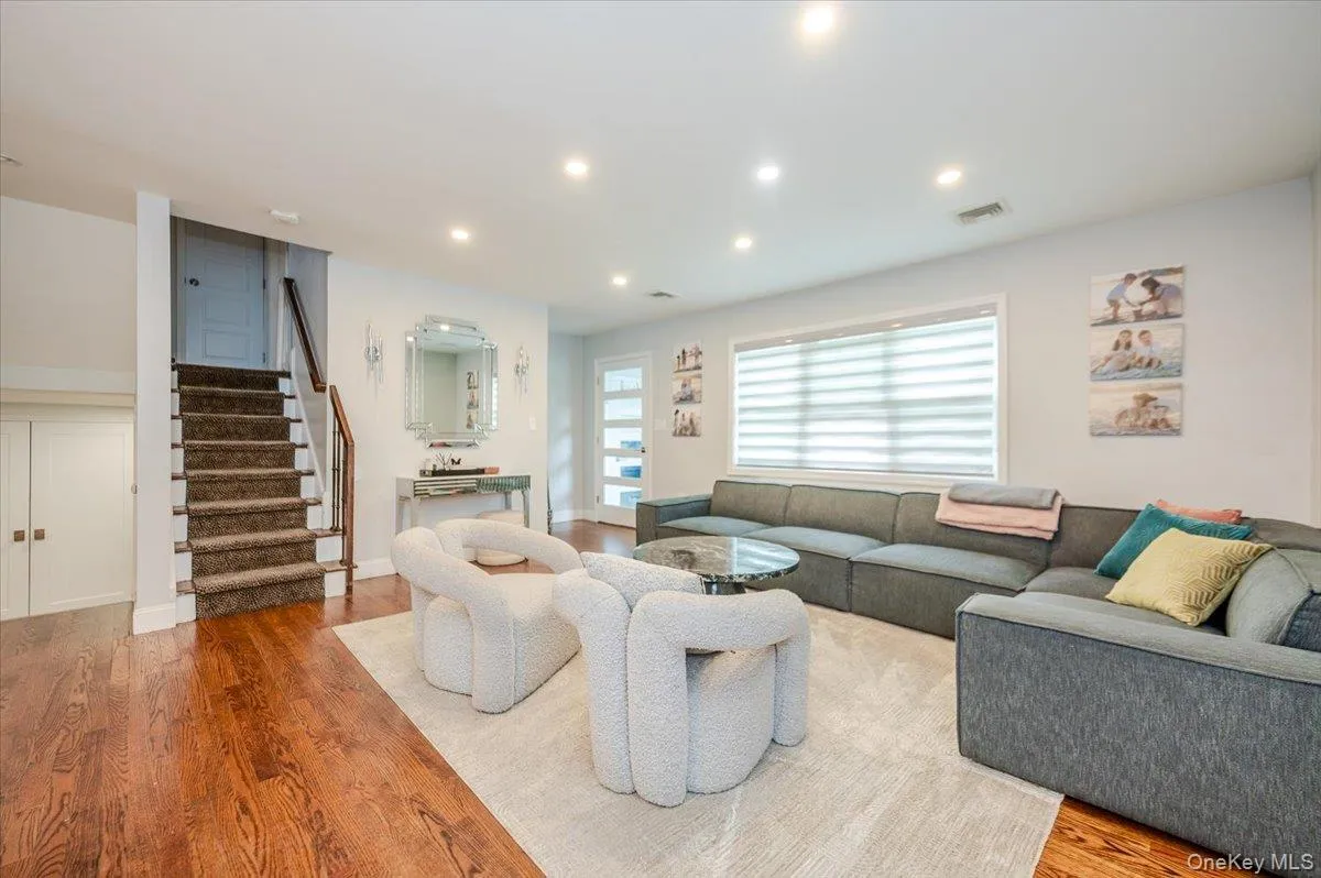 448 Westminster Road, Hempstead, NY, 4 Bedrooms Bedrooms, 8 Rooms Rooms,2 BathroomsBathrooms,Residential,For Rent,Westminster,0,1039648 448 Westminster Road, Hempstead, NY, 4 Bedrooms Bedrooms, 8 Rooms Rooms,2 BathroomsBathrooms,Residential,For Rent,Westminster,0,1039648