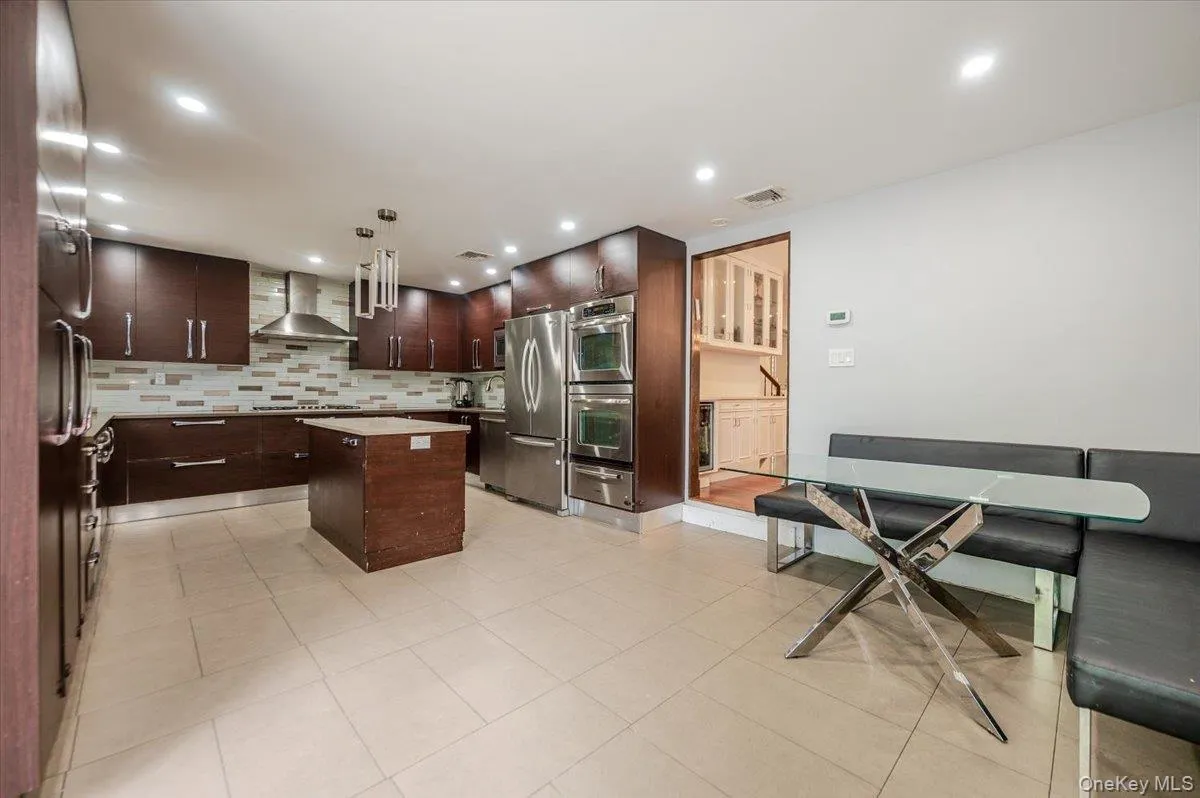 448 Westminster Road, Hempstead, NY, 4 Bedrooms Bedrooms, 8 Rooms Rooms,2 BathroomsBathrooms,Residential,For Rent,Westminster,0,1039648 448 Westminster Road, Hempstead, NY, 4 Bedrooms Bedrooms, 8 Rooms Rooms,2 BathroomsBathrooms,Residential,For Rent,Westminster,0,1039648