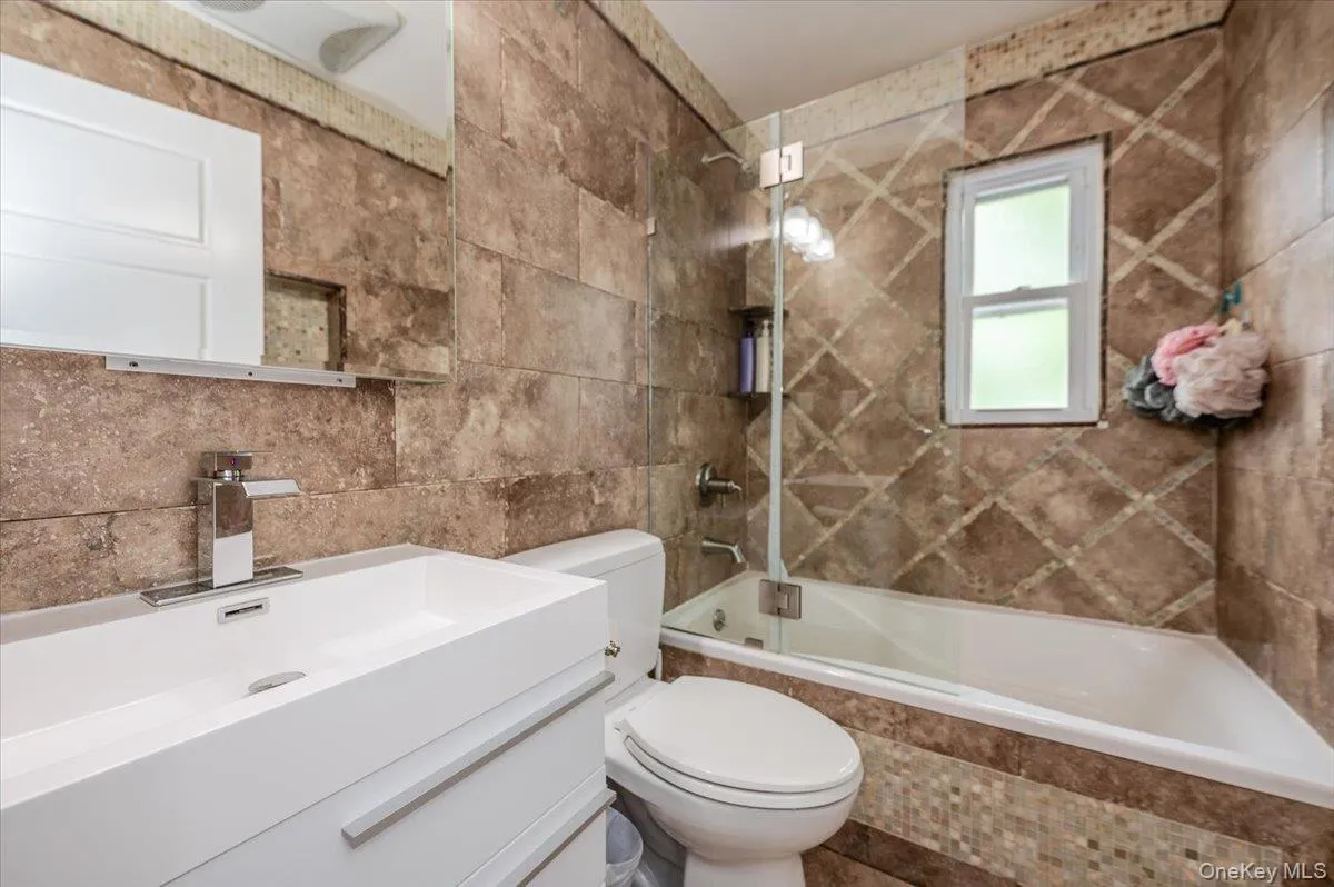 448 Westminster Road, Hempstead, NY, 4 Bedrooms Bedrooms, 8 Rooms Rooms,2 BathroomsBathrooms,Residential,For Rent,Westminster,0,1039648 448 Westminster Road, Hempstead, NY, 4 Bedrooms Bedrooms, 8 Rooms Rooms,2 BathroomsBathrooms,Residential,For Rent,Westminster,0,1039648