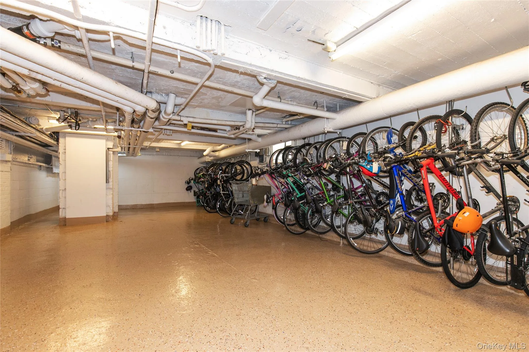 BIKE ROOM BIKE ROOM