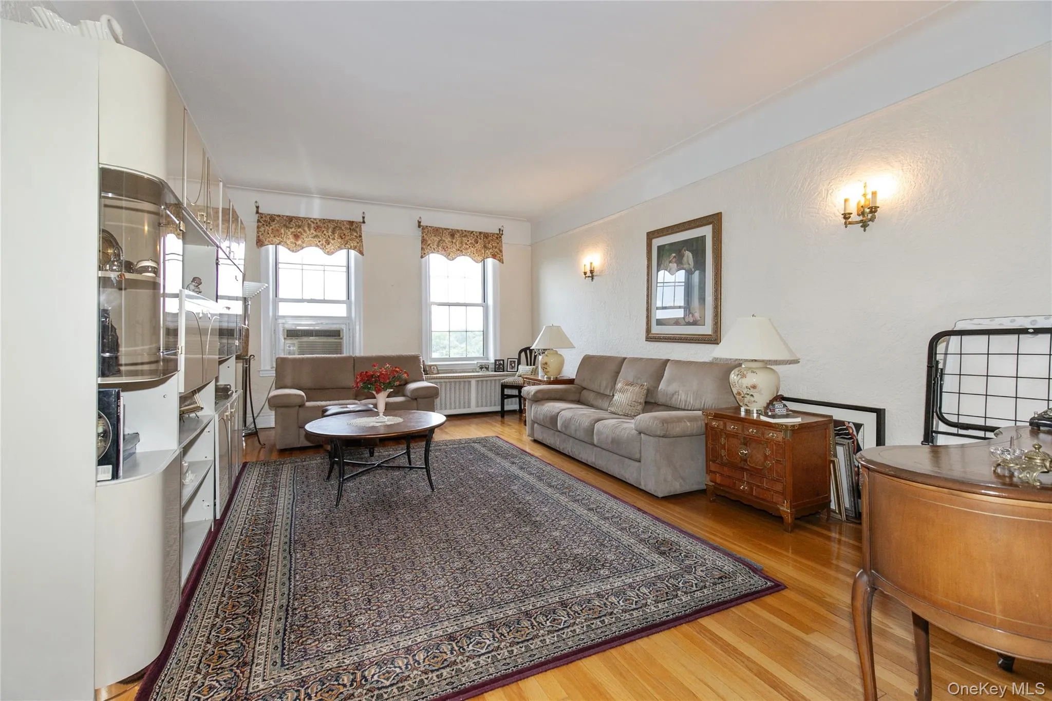 4 Maple Drive, North Hempstead, NY, 2 Bedrooms Bedrooms, 4 Rooms Rooms,1 BathroomBathrooms,Residential,For Rent,Maple,0,1039649 4 Maple Drive, North Hempstead, NY, 2 Bedrooms Bedrooms, 4 Rooms Rooms,1 BathroomBathrooms,Residential,For Rent,Maple,0,1039649