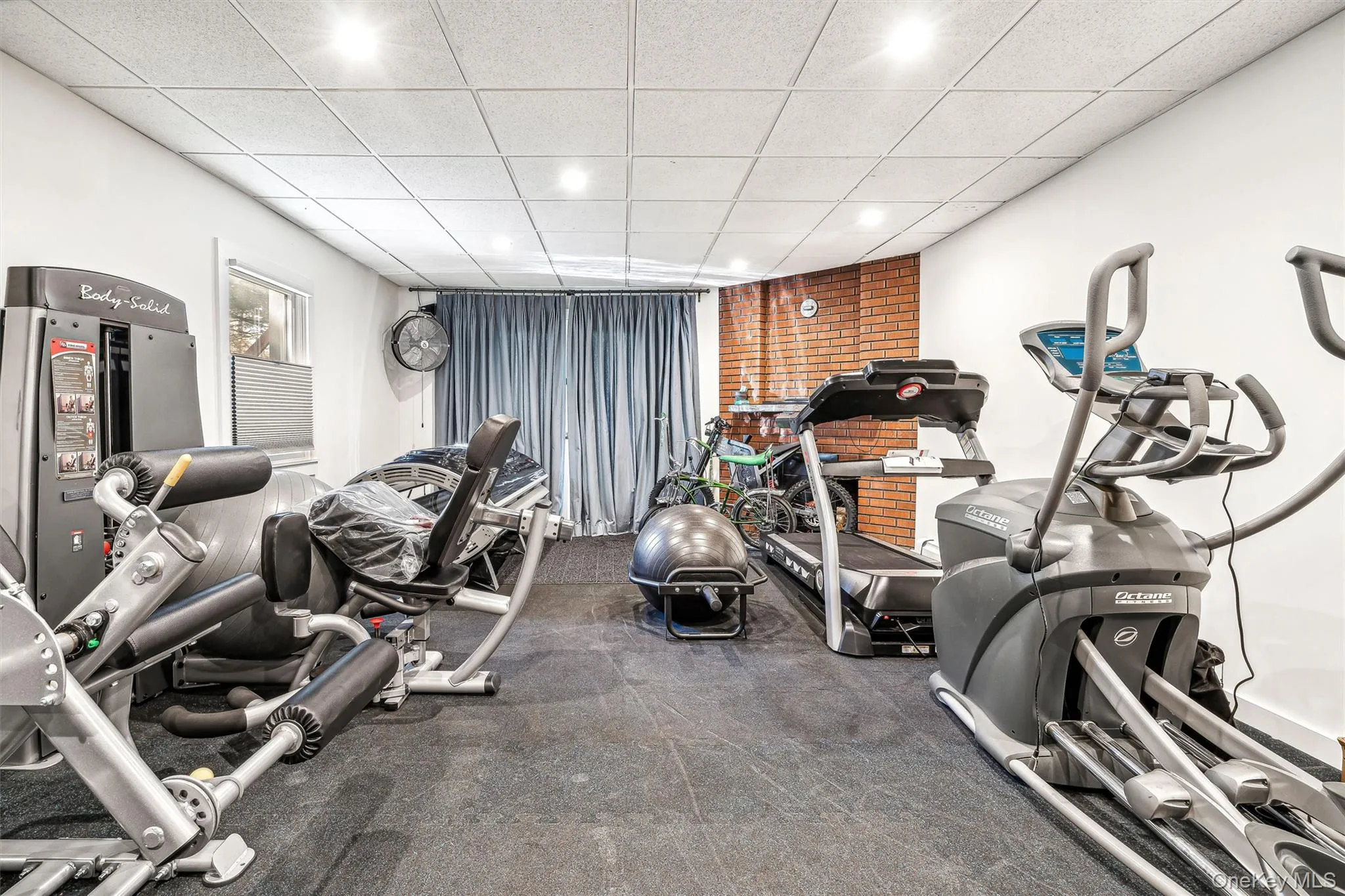 401 Chestnut Ridge Road, Bedford, NY, 4 Bedrooms Bedrooms, 11 Rooms Rooms,4 BathroomsBathrooms,Residential,For Rent,Chestnut Ridge,0,1039655 401 Chestnut Ridge Road, Bedford, NY, 4 Bedrooms Bedrooms, 11 Rooms Rooms,4 BathroomsBathrooms,Residential,For Rent,Chestnut Ridge,0,1039655