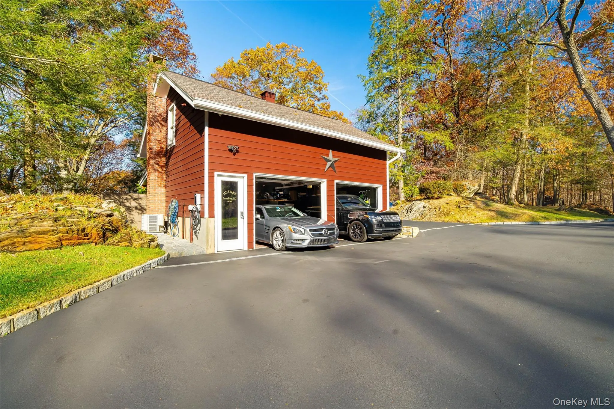 401 Chestnut Ridge Road, Bedford, NY, 4 Bedrooms Bedrooms, 11 Rooms Rooms,4 BathroomsBathrooms,Residential,For Rent,Chestnut Ridge,0,1039655 401 Chestnut Ridge Road, Bedford, NY, 4 Bedrooms Bedrooms, 11 Rooms Rooms,4 BathroomsBathrooms,Residential,For Rent,Chestnut Ridge,0,1039655