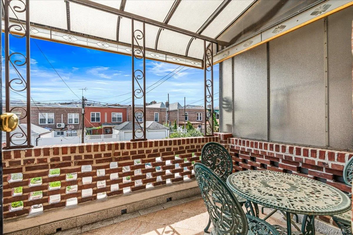 8288 61st Road, New York, NY, 2 Bedrooms Bedrooms, 9 Rooms Rooms,2 BathroomsBathrooms,Residential,For Rent,61st,0,1039660 8288 61st Road, New York, NY, 2 Bedrooms Bedrooms, 9 Rooms Rooms,2 BathroomsBathrooms,Residential,For Rent,61st,0,1039660