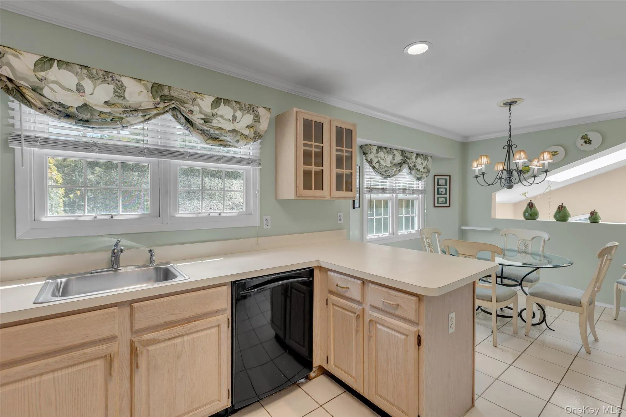 11 Lakebridge Drive, Smithtown, NY, 2 Bedrooms Bedrooms, 5 Rooms Rooms,2 BathroomsBathrooms,Residential,For Rent,Lakebridge,0,1039662 11 Lakebridge Drive, Smithtown, NY, 2 Bedrooms Bedrooms, 5 Rooms Rooms,2 BathroomsBathrooms,Residential,For Rent,Lakebridge,0,1039662