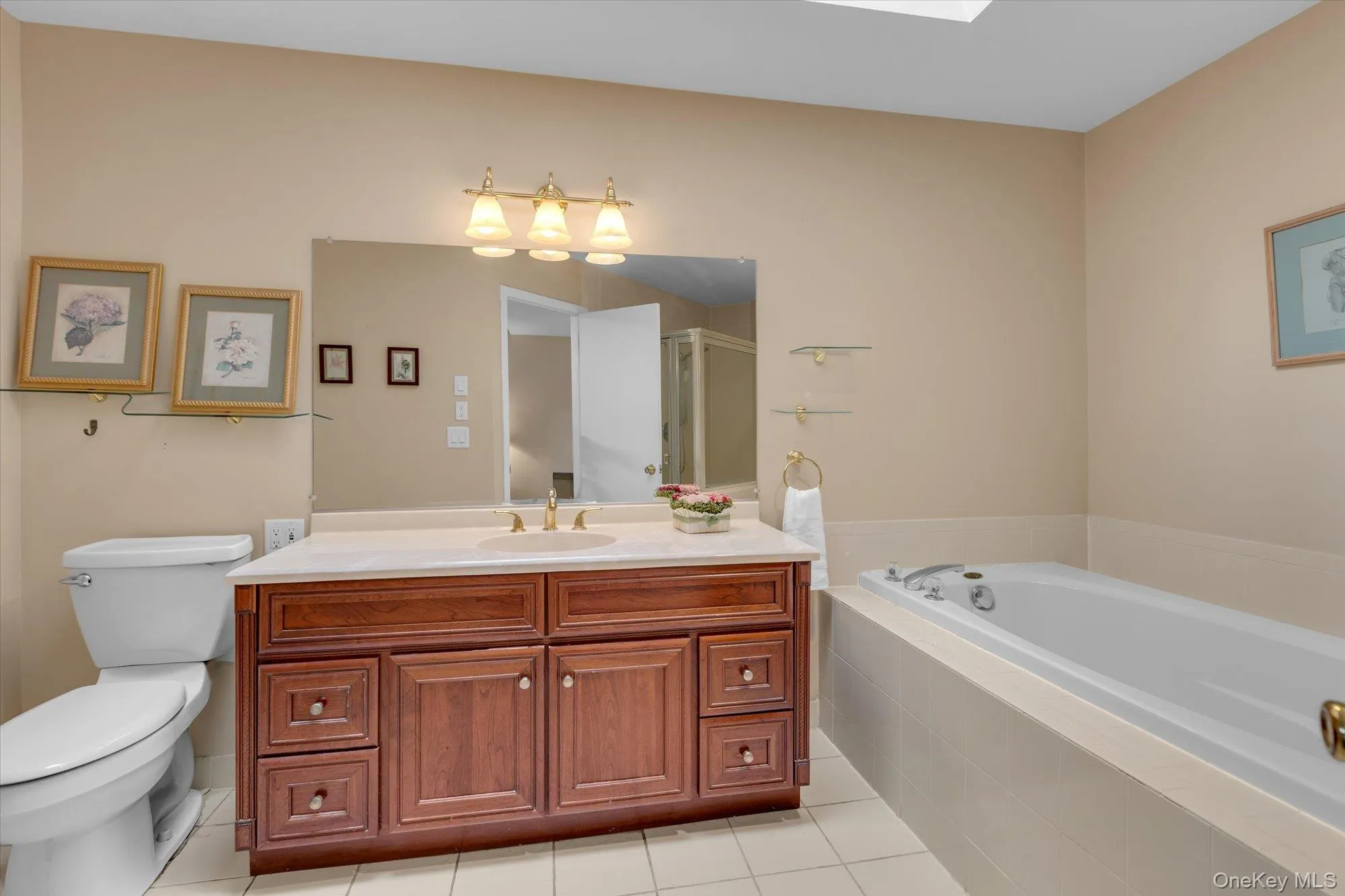 11 Lakebridge Drive, Smithtown, NY, 2 Bedrooms Bedrooms, 5 Rooms Rooms,2 BathroomsBathrooms,Residential,For Rent,Lakebridge,0,1039662 11 Lakebridge Drive, Smithtown, NY, 2 Bedrooms Bedrooms, 5 Rooms Rooms,2 BathroomsBathrooms,Residential,For Rent,Lakebridge,0,1039662