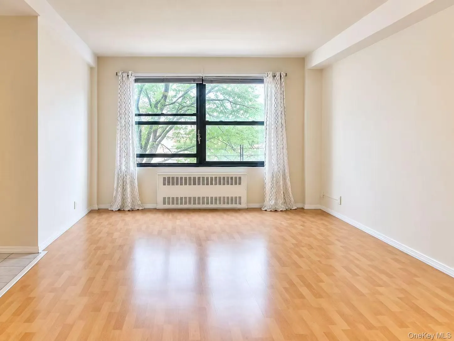 99-60 63rd Road, New York, NY, 2 Bedrooms Bedrooms, 4 Rooms Rooms,1 BathroomBathrooms,Residential,For Rent,63rd,0,1039663 99-60 63rd Road, New York, NY, 2 Bedrooms Bedrooms, 4 Rooms Rooms,1 BathroomBathrooms,Residential,For Rent,63rd,0,1039663