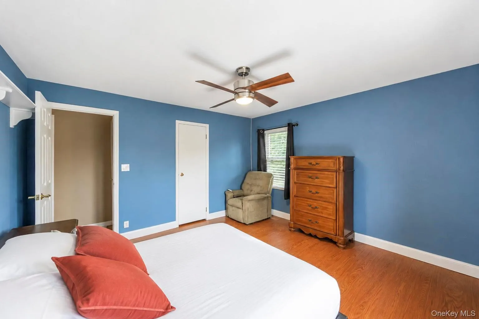 1 Lowell Road, Islip, NY, 3 Bedrooms Bedrooms, 7 Rooms Rooms,1 BathroomBathrooms,Residential,For Rent,Lowell,0,1039664 1 Lowell Road, Islip, NY, 3 Bedrooms Bedrooms, 7 Rooms Rooms,1 BathroomBathrooms,Residential,For Rent,Lowell,0,1039664