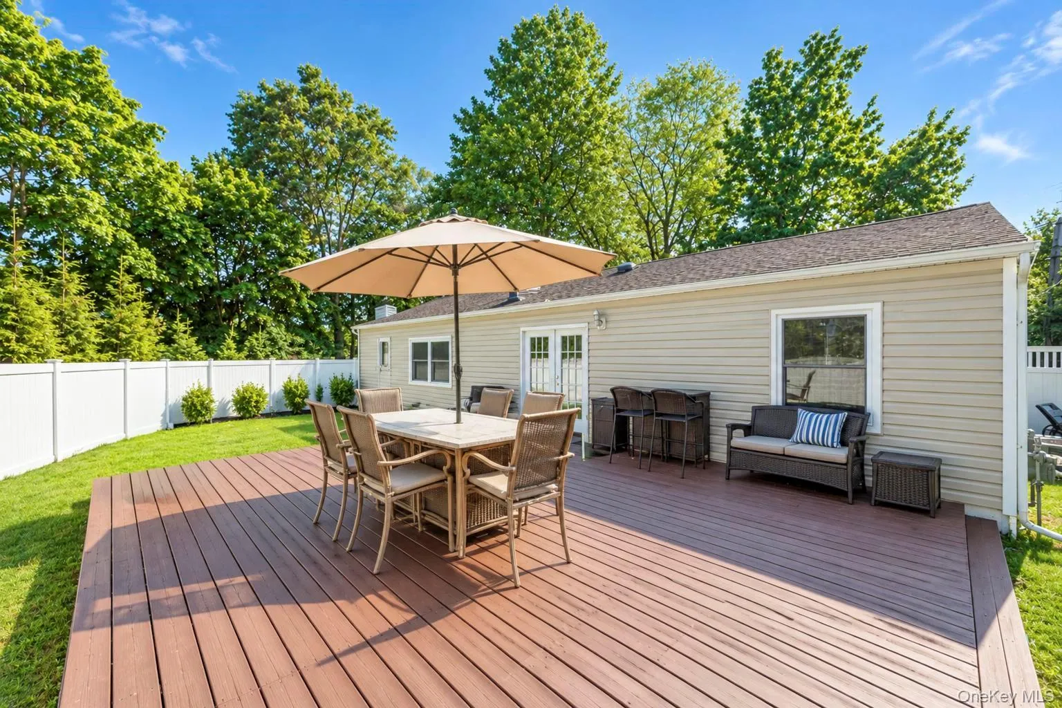 1 Lowell Road, Islip, NY, 3 Bedrooms Bedrooms, 7 Rooms Rooms,1 BathroomBathrooms,Residential,For Rent,Lowell,0,1039664 1 Lowell Road, Islip, NY, 3 Bedrooms Bedrooms, 7 Rooms Rooms,1 BathroomBathrooms,Residential,For Rent,Lowell,0,1039664