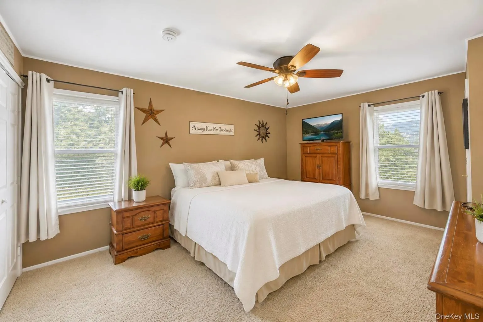1 Lowell Road, Islip, NY, 3 Bedrooms Bedrooms, 7 Rooms Rooms,1 BathroomBathrooms,Residential,For Rent,Lowell,0,1039664 1 Lowell Road, Islip, NY, 3 Bedrooms Bedrooms, 7 Rooms Rooms,1 BathroomBathrooms,Residential,For Rent,Lowell,0,1039664