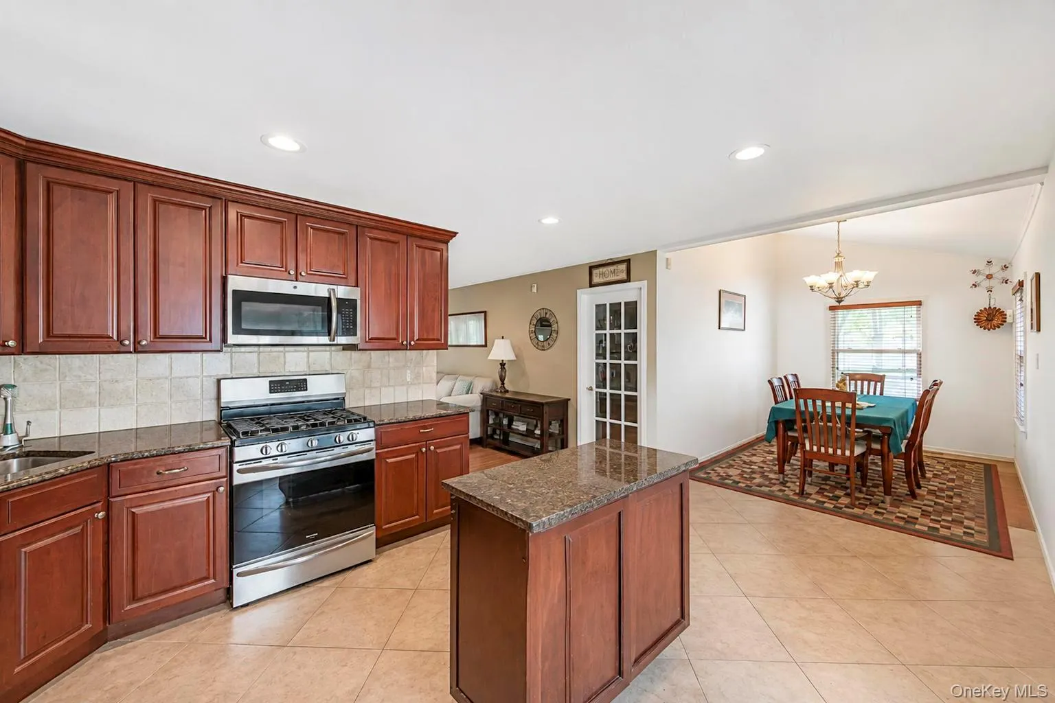 1 Lowell Road, Islip, NY, 3 Bedrooms Bedrooms, 7 Rooms Rooms,1 BathroomBathrooms,Residential,For Rent,Lowell,0,1039664 1 Lowell Road, Islip, NY, 3 Bedrooms Bedrooms, 7 Rooms Rooms,1 BathroomBathrooms,Residential,For Rent,Lowell,0,1039664