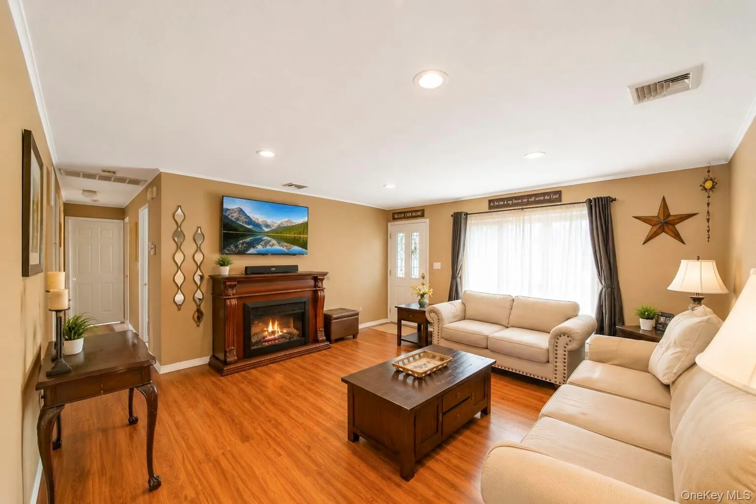 1 Lowell Road, Islip, NY, 3 Bedrooms Bedrooms, 7 Rooms Rooms,1 BathroomBathrooms,Residential,For Rent,Lowell,0,1039664 1 Lowell Road, Islip, NY, 3 Bedrooms Bedrooms, 7 Rooms Rooms,1 BathroomBathrooms,Residential,For Rent,Lowell,0,1039664