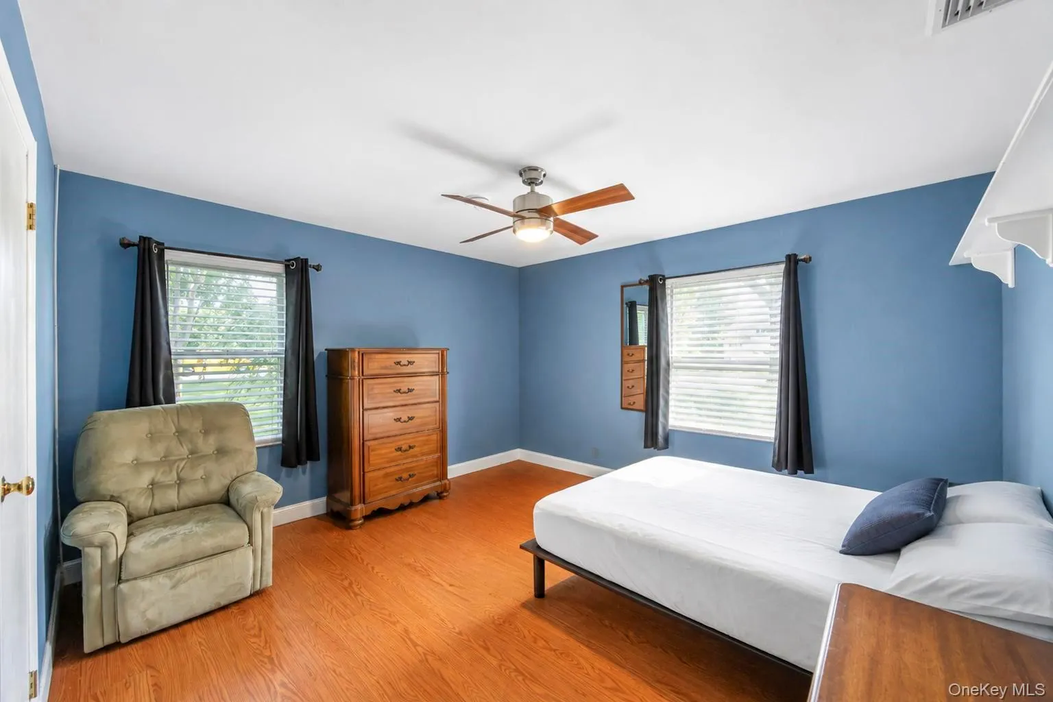 1 Lowell Road, Islip, NY, 3 Bedrooms Bedrooms, 7 Rooms Rooms,1 BathroomBathrooms,Residential,For Rent,Lowell,0,1039664 1 Lowell Road, Islip, NY, 3 Bedrooms Bedrooms, 7 Rooms Rooms,1 BathroomBathrooms,Residential,For Rent,Lowell,0,1039664