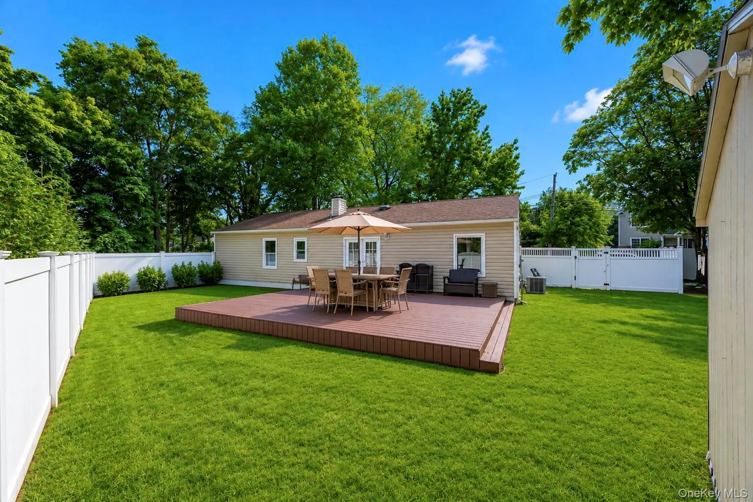 1 Lowell Road, Islip, NY, 3 Bedrooms Bedrooms, 7 Rooms Rooms,1 BathroomBathrooms,Residential,For Rent,Lowell,0,1039664 1 Lowell Road, Islip, NY, 3 Bedrooms Bedrooms, 7 Rooms Rooms,1 BathroomBathrooms,Residential,For Rent,Lowell,0,1039664