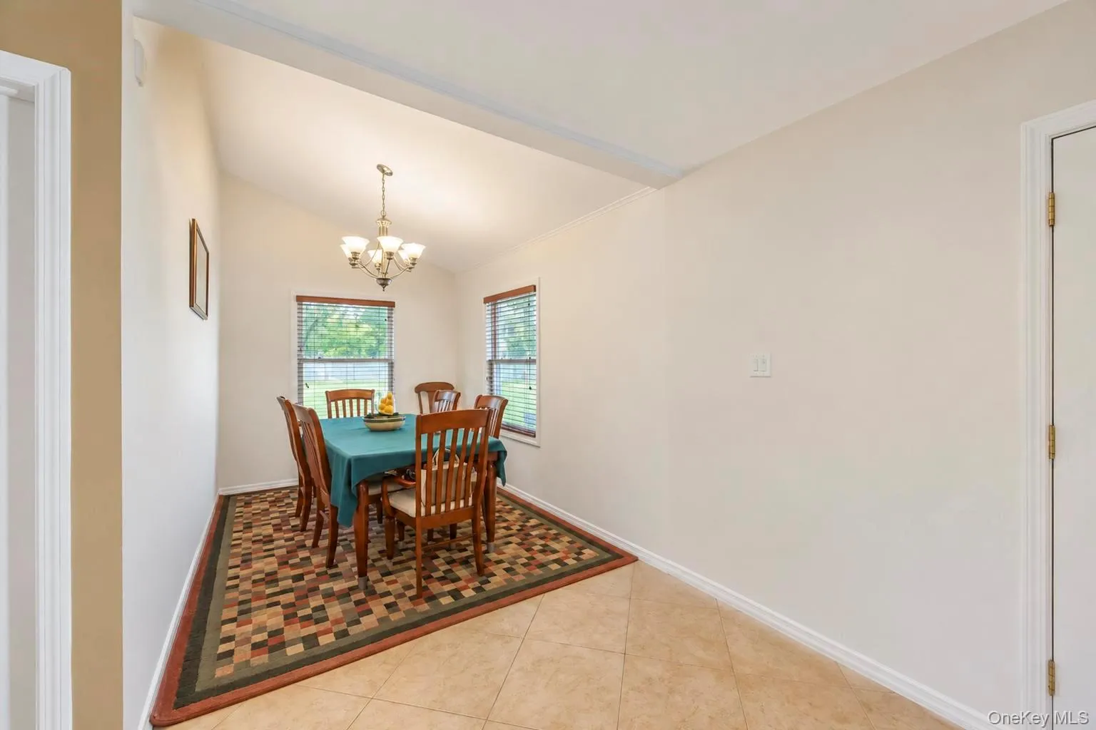 1 Lowell Road, Islip, NY, 3 Bedrooms Bedrooms, 7 Rooms Rooms,1 BathroomBathrooms,Residential,For Rent,Lowell,0,1039664 1 Lowell Road, Islip, NY, 3 Bedrooms Bedrooms, 7 Rooms Rooms,1 BathroomBathrooms,Residential,For Rent,Lowell,0,1039664