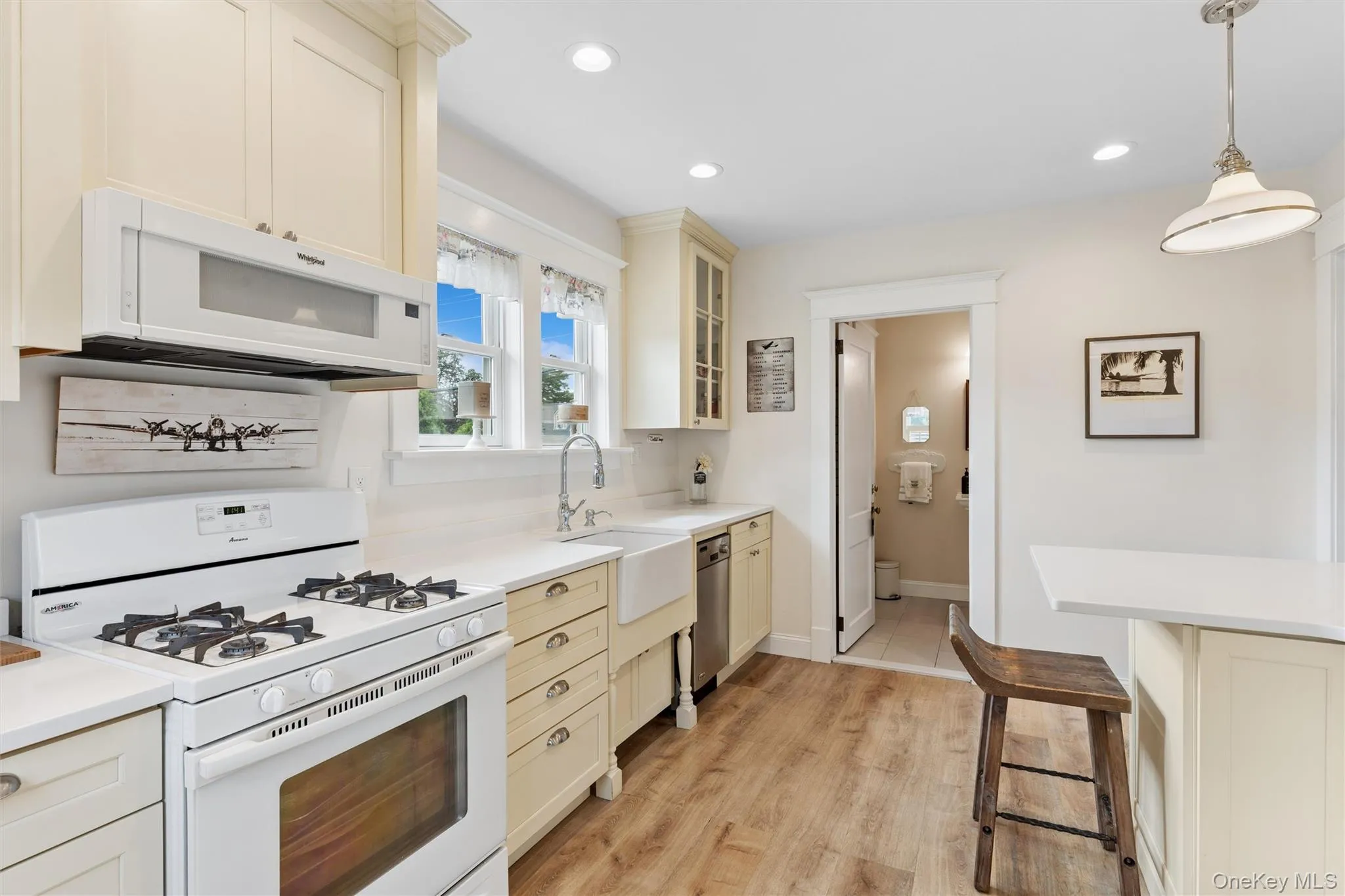 87 Islip Avenue, Islip, NY, 2 Bedrooms Bedrooms, 5 Rooms Rooms,2 BathroomsBathrooms,Residential,For Rent,Islip,0,1039668 87 Islip Avenue, Islip, NY, 2 Bedrooms Bedrooms, 5 Rooms Rooms,2 BathroomsBathrooms,Residential,For Rent,Islip,0,1039668