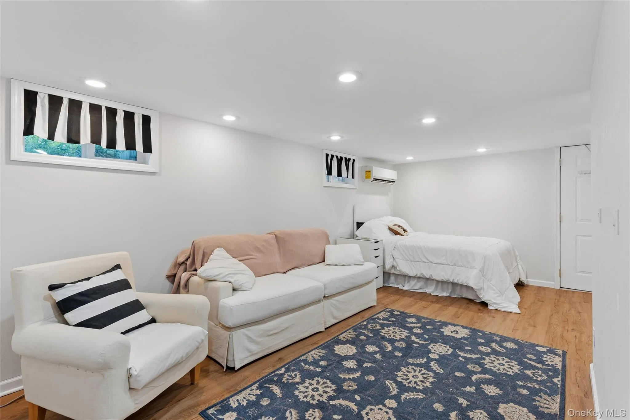87 Islip Avenue, Islip, NY, 2 Bedrooms Bedrooms, 5 Rooms Rooms,2 BathroomsBathrooms,Residential,For Rent,Islip,0,1039668 87 Islip Avenue, Islip, NY, 2 Bedrooms Bedrooms, 5 Rooms Rooms,2 BathroomsBathrooms,Residential,For Rent,Islip,0,1039668