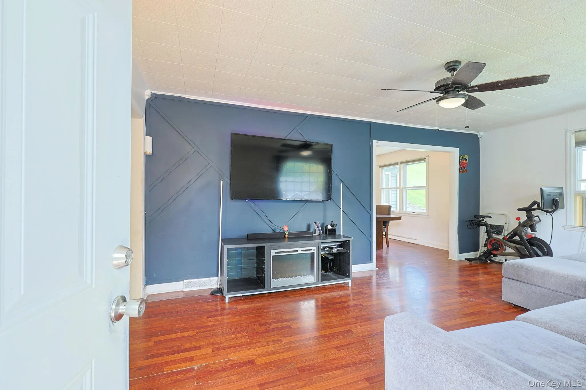 16 Clove Road, Blooming Grove, NY, 3 Bedrooms Bedrooms, 6 Rooms Rooms,1 BathroomBathrooms,Residential,For Rent,Clove,0,1039669 16 Clove Road, Blooming Grove, NY, 3 Bedrooms Bedrooms, 6 Rooms Rooms,1 BathroomBathrooms,Residential,For Rent,Clove,0,1039669