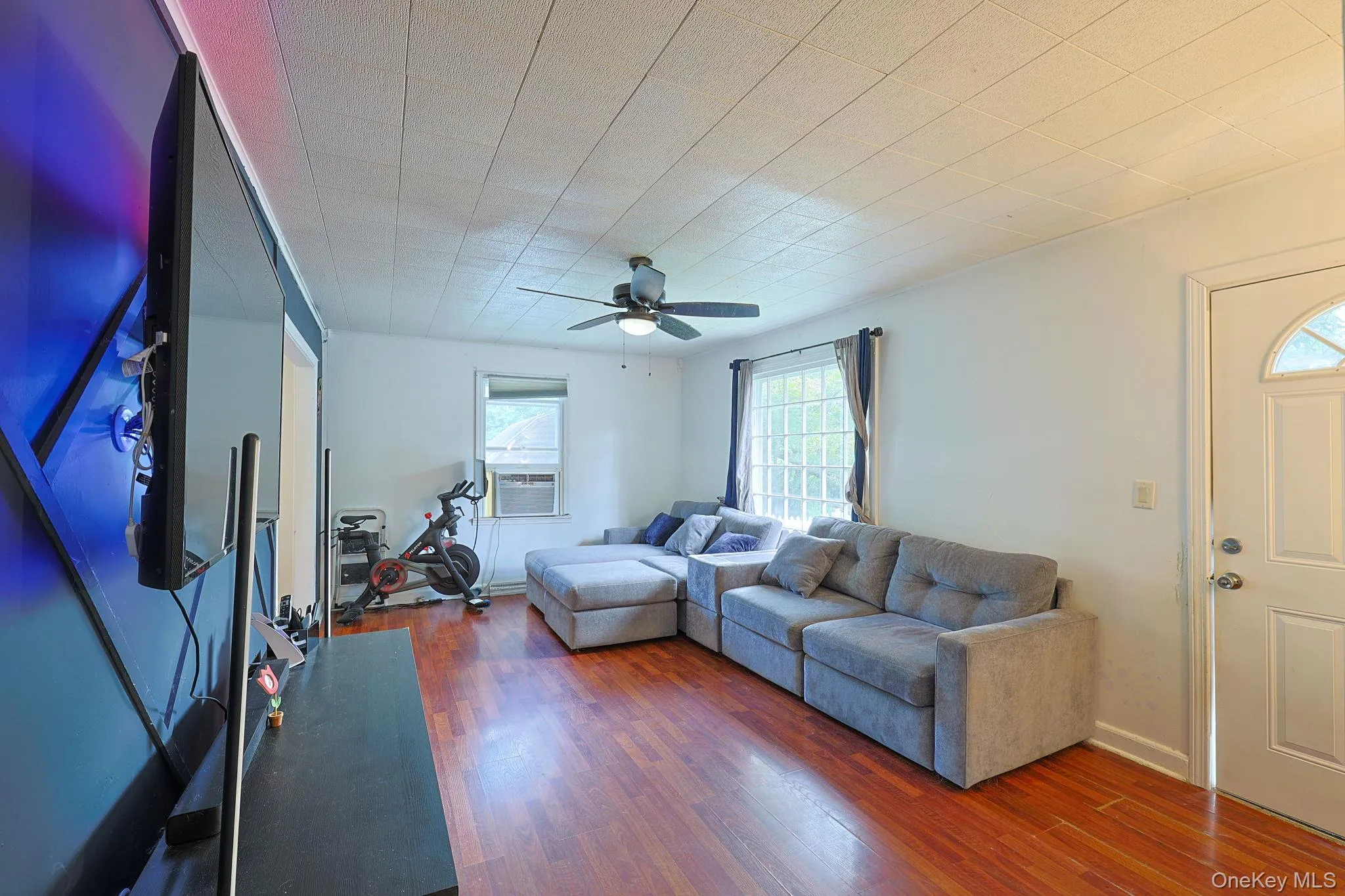 16 Clove Road, Blooming Grove, NY, 3 Bedrooms Bedrooms, 6 Rooms Rooms,1 BathroomBathrooms,Residential,For Rent,Clove,0,1039669 16 Clove Road, Blooming Grove, NY, 3 Bedrooms Bedrooms, 6 Rooms Rooms,1 BathroomBathrooms,Residential,For Rent,Clove,0,1039669