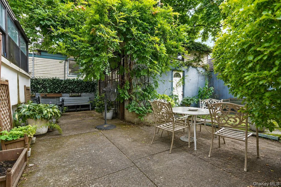 84-44 118th Street, New York, NY, 4 Bedrooms Bedrooms, 9 Rooms Rooms,3 BathroomsBathrooms,Residential,For Rent,118th,0,1039670 84-44 118th Street, New York, NY, 4 Bedrooms Bedrooms, 9 Rooms Rooms,3 BathroomsBathrooms,Residential,For Rent,118th,0,1039670