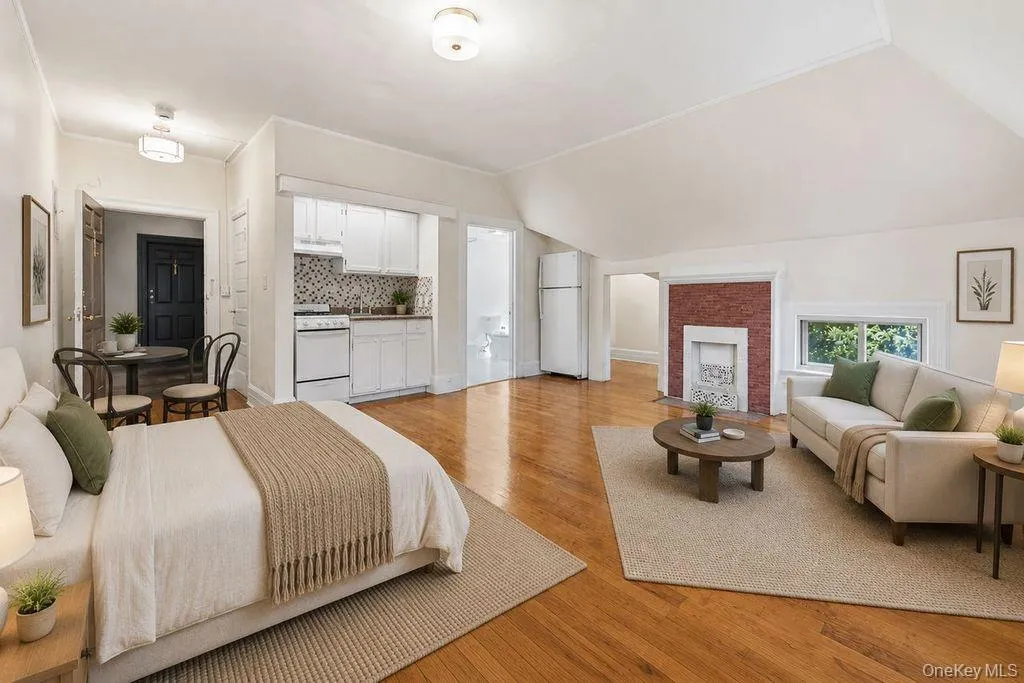 111 Broadway, Greenburgh, NY, 1 Room Rooms,1 BathroomBathrooms,Residential Lease,For Rent,Broadway,0,1039674 111 Broadway, Greenburgh, NY, 1 Room Rooms,1 BathroomBathrooms,Residential Lease,For Rent,Broadway,0,1039674