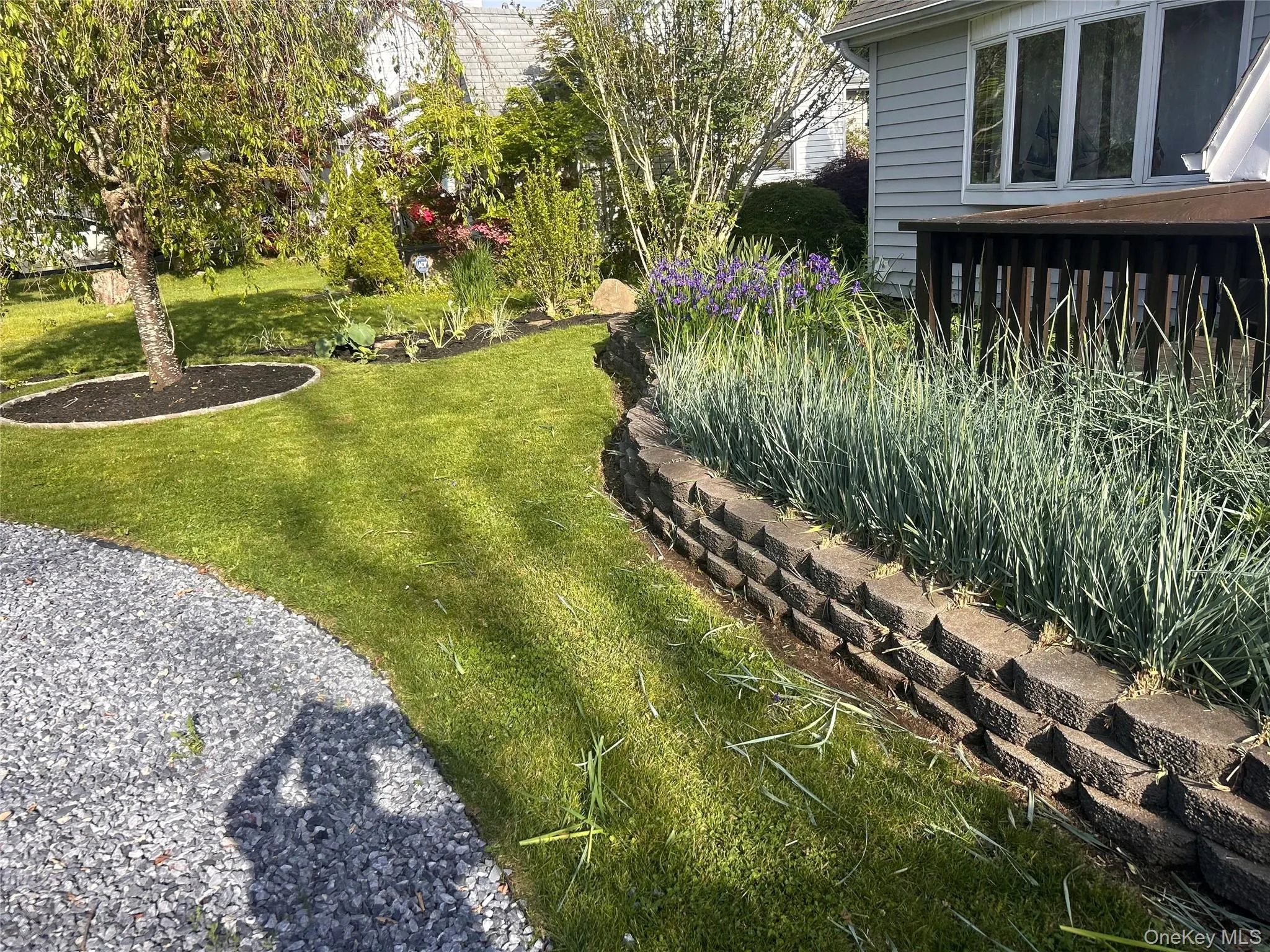 278 Elm Road, Brookhaven, NY, 2 Bedrooms Bedrooms, 4 Rooms Rooms,1 BathroomBathrooms,Residential,For Rent,Elm,0,1039676 278 Elm Road, Brookhaven, NY, 2 Bedrooms Bedrooms, 4 Rooms Rooms,1 BathroomBathrooms,Residential,For Rent,Elm,0,1039676