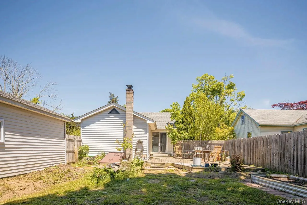 278 Elm Road, Brookhaven, NY, 2 Bedrooms Bedrooms, 4 Rooms Rooms,1 BathroomBathrooms,Residential,For Rent,Elm,0,1039676 278 Elm Road, Brookhaven, NY, 2 Bedrooms Bedrooms, 4 Rooms Rooms,1 BathroomBathrooms,Residential,For Rent,Elm,0,1039676