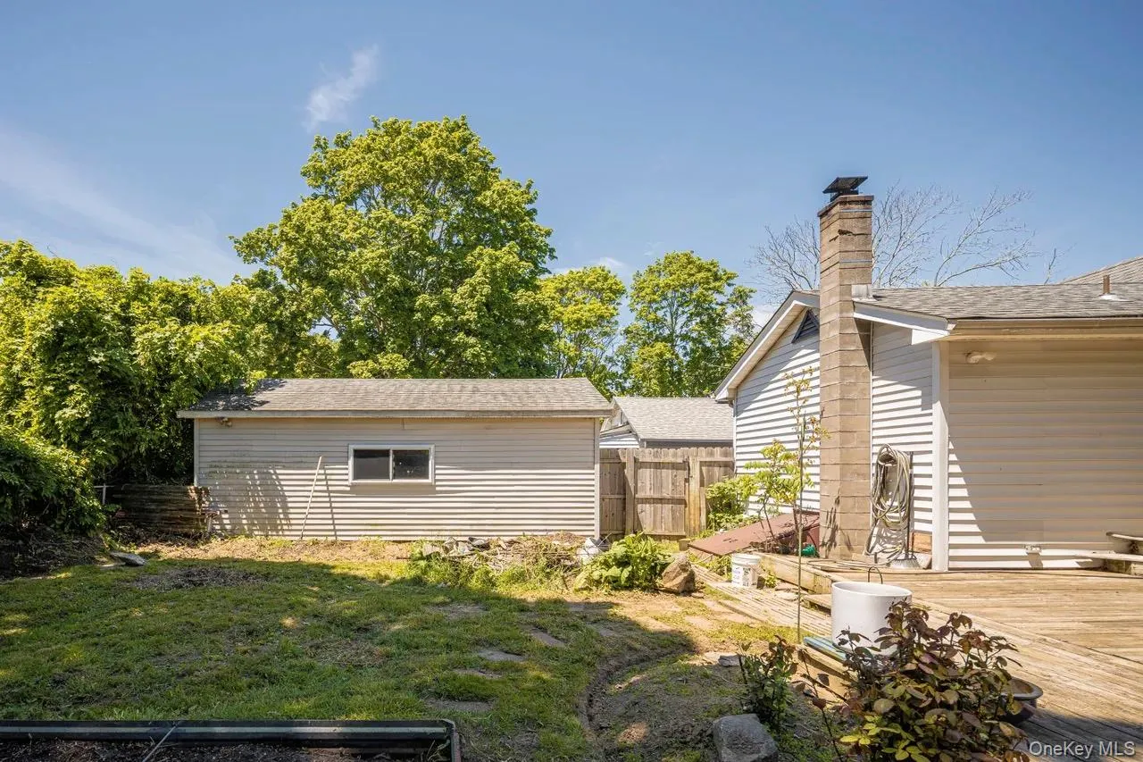 278 Elm Road, Brookhaven, NY, 2 Bedrooms Bedrooms, 4 Rooms Rooms,1 BathroomBathrooms,Residential,For Rent,Elm,0,1039676 278 Elm Road, Brookhaven, NY, 2 Bedrooms Bedrooms, 4 Rooms Rooms,1 BathroomBathrooms,Residential,For Rent,Elm,0,1039676